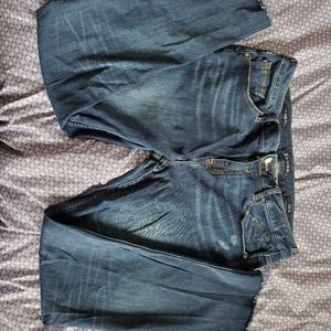 Cute distressed ankle jeans